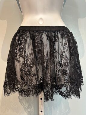Mapale Black Lace Sheer Backless Skirt Small/Medium NWOT